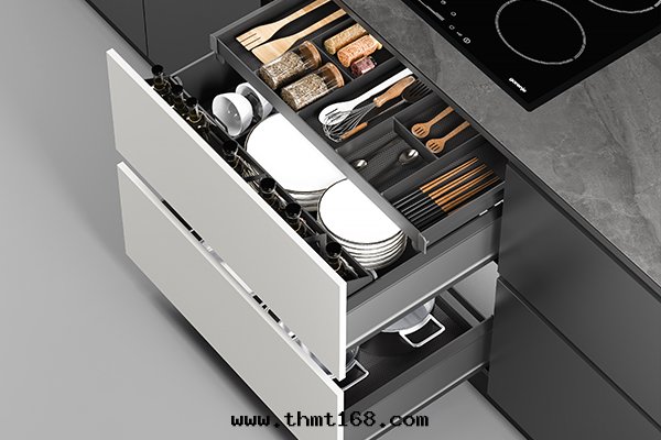 巧用(yòng)橱櫃位(wèi)置，收(shōu)納不(bù)止一(yī)點(diǎn)點(diǎn)